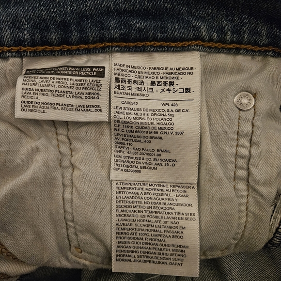 Levi Strauss 541 Jeans - Picture 7 of 9